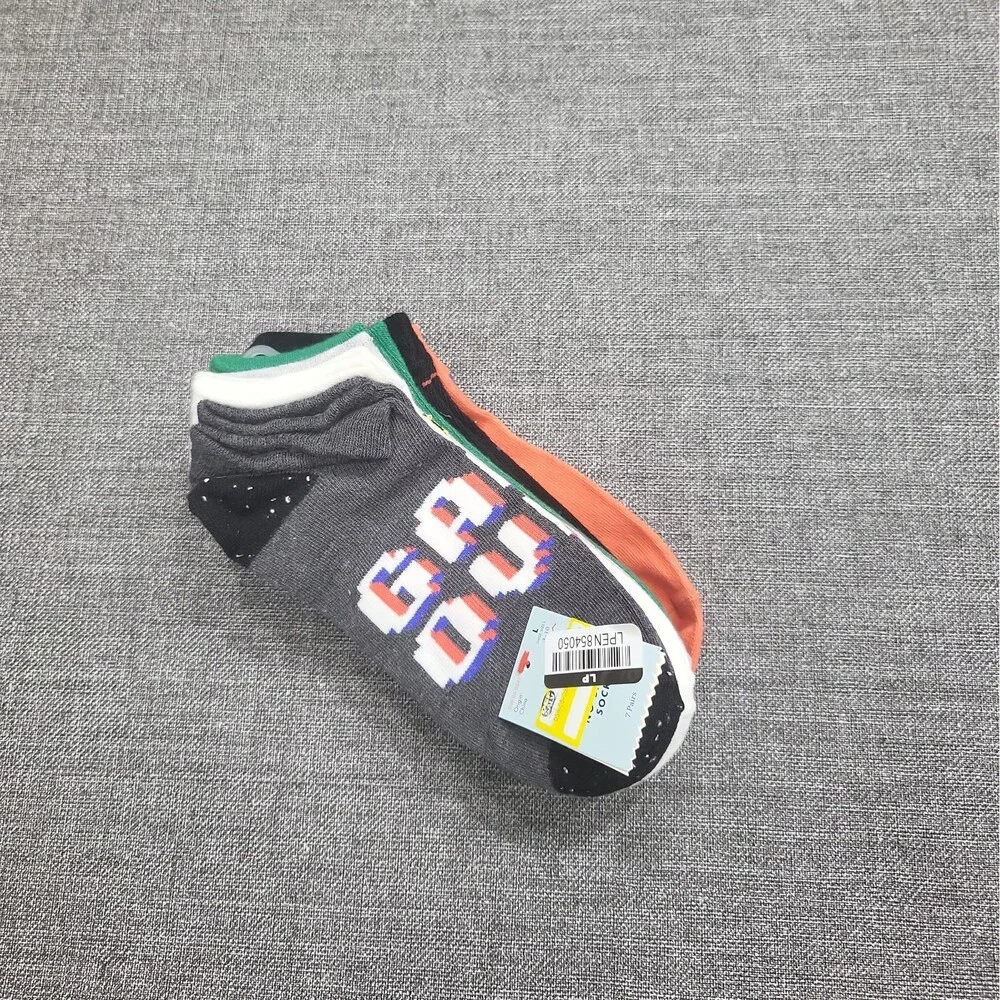 Cat & Jack Boys' 7pk No Show Gamer Socks Size Large 3-10